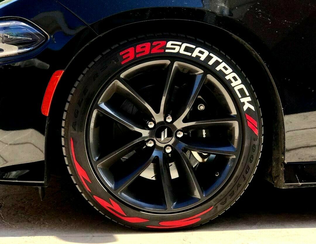392 Scatpack SRT tire lettering design
